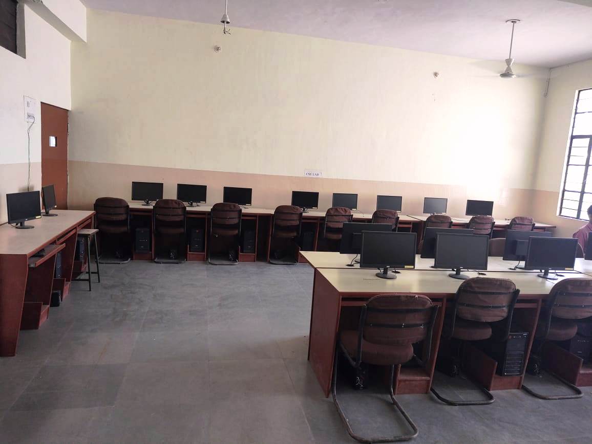 computer lab.jpg